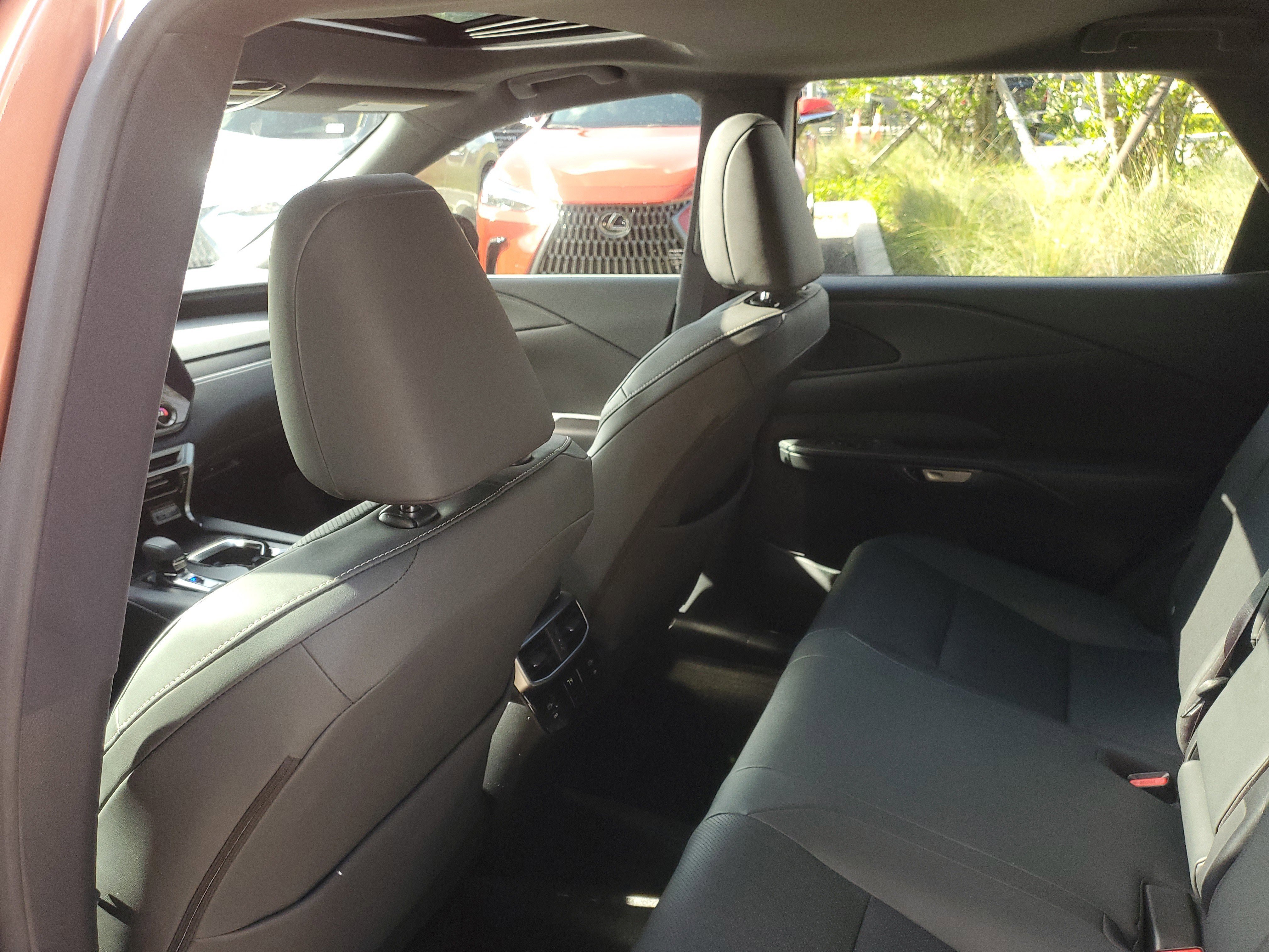 Used 2024 Lexus RX 350 Premium image 12