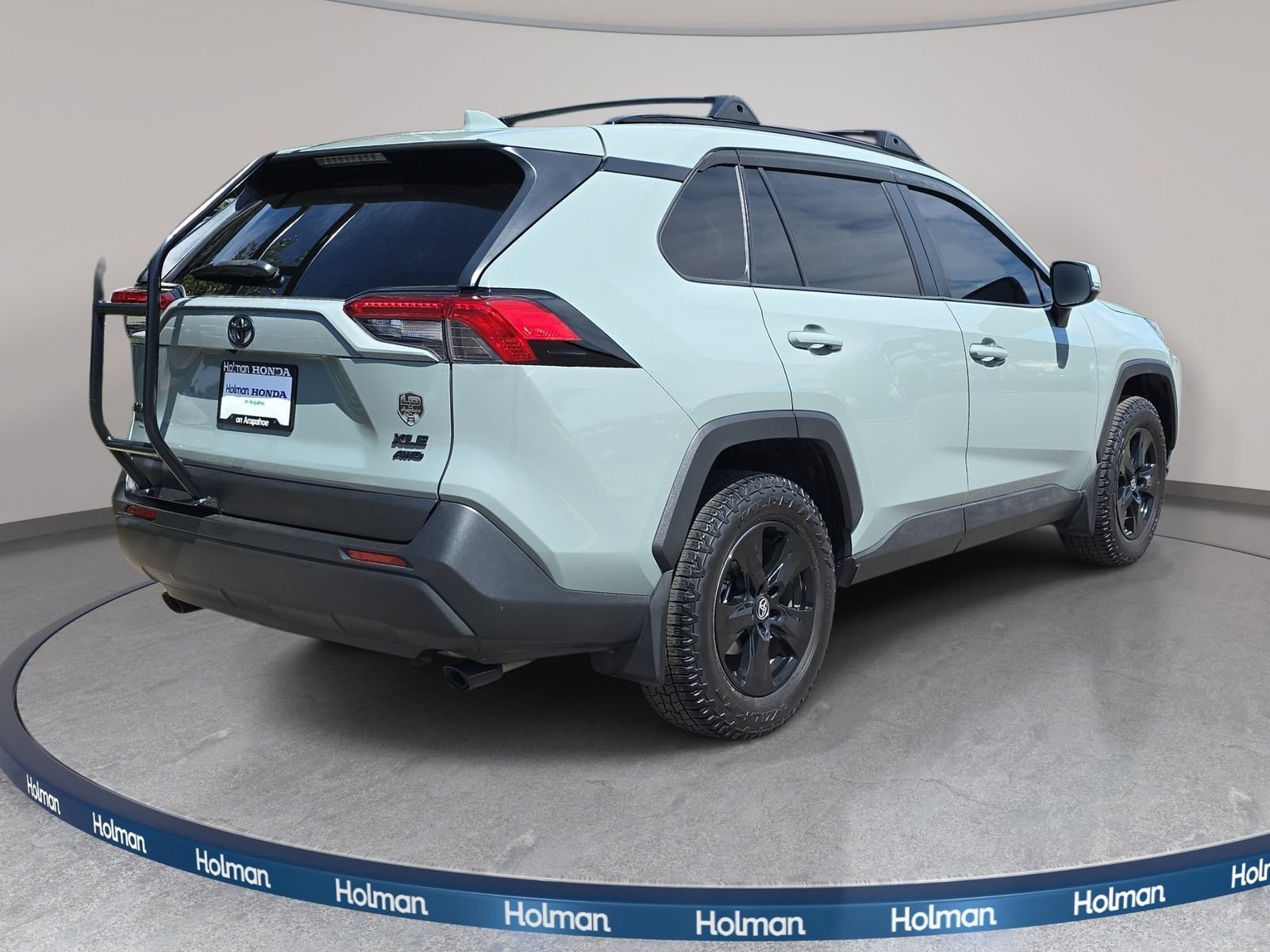 Used 2021 Toyota RAV4 XLE w/ Convenience Package AWD/4WD image 6