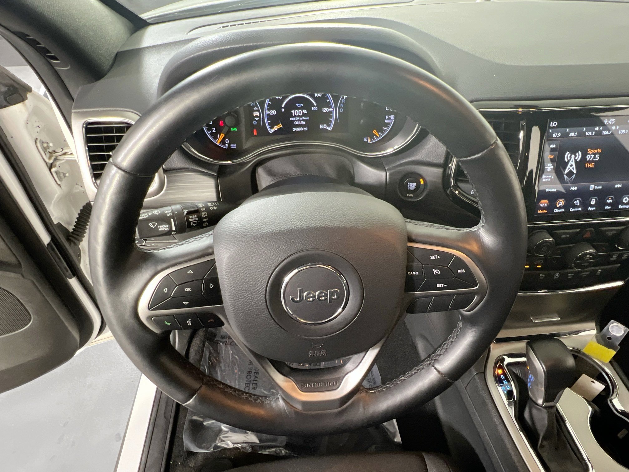 Used 2022 Jeep Grand Cherokee Laredo E w/ Security & Convenience Group image 10