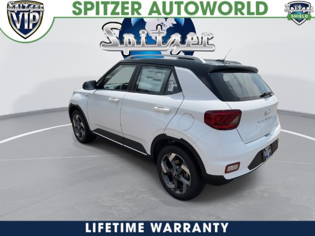 New 2026 Hyundai Venue SEL FWD image 11