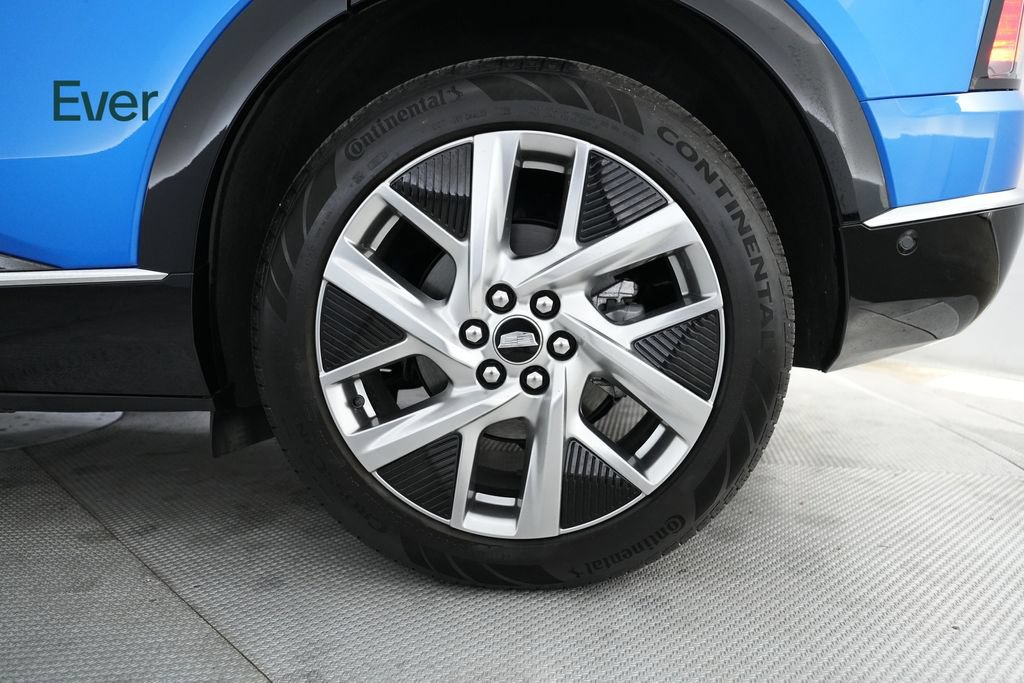 Used 2025 Cadillac Optiq Luxury 1 AWD/4WD image 9