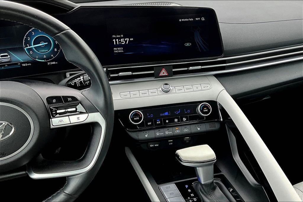 Used 2023 Hyundai Elantra Limited w/ Cargo Package image 8