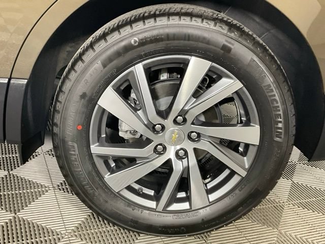 Used 2024 Chevrolet Equinox LT FWD image 40