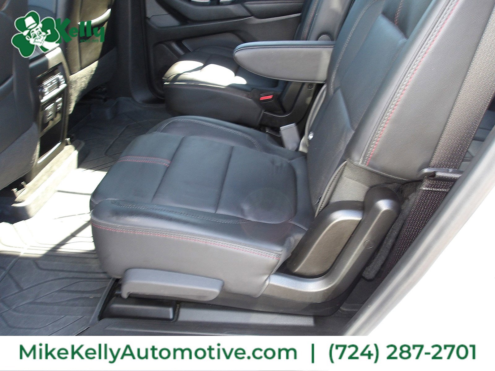 Used 2023 Chevrolet Traverse RS w/ LPO, Floor Liner Package FWD image 14
