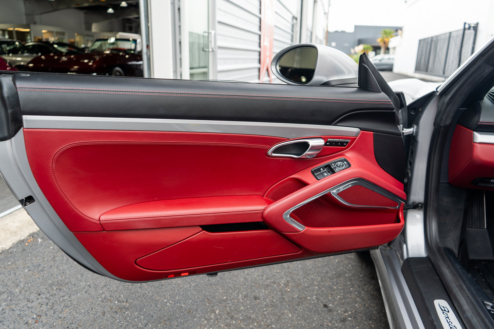 Used 2018 Porsche 718 Boxster GTS RWD image 12