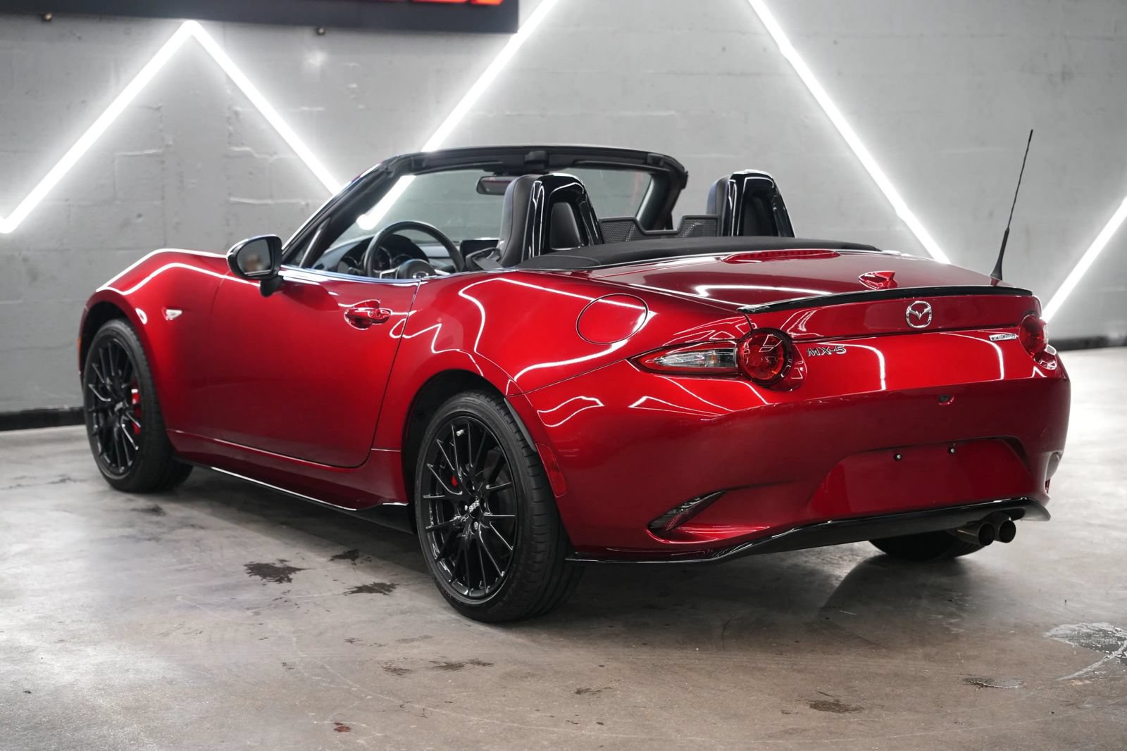 Used 2023 MAZDA MX-5 Miata Club w/ Brembo/BBS Recaro Package RWD image 22