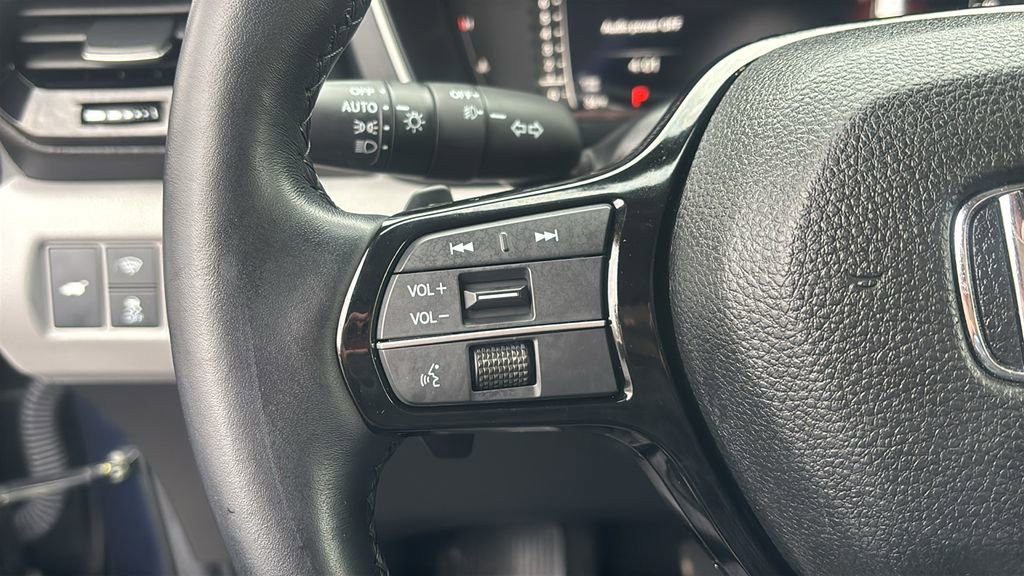 Used 2023 Honda Pilot Elite image 17