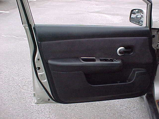 Used 2008 Nissan Versa 1.8 S w/ PWR Pkg image 15