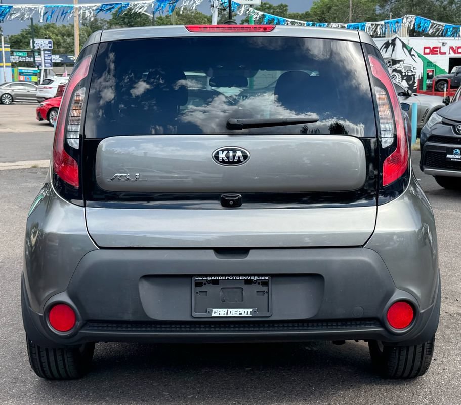 Used 2014 Kia Soul + w/ Audio Package FWD image 4
