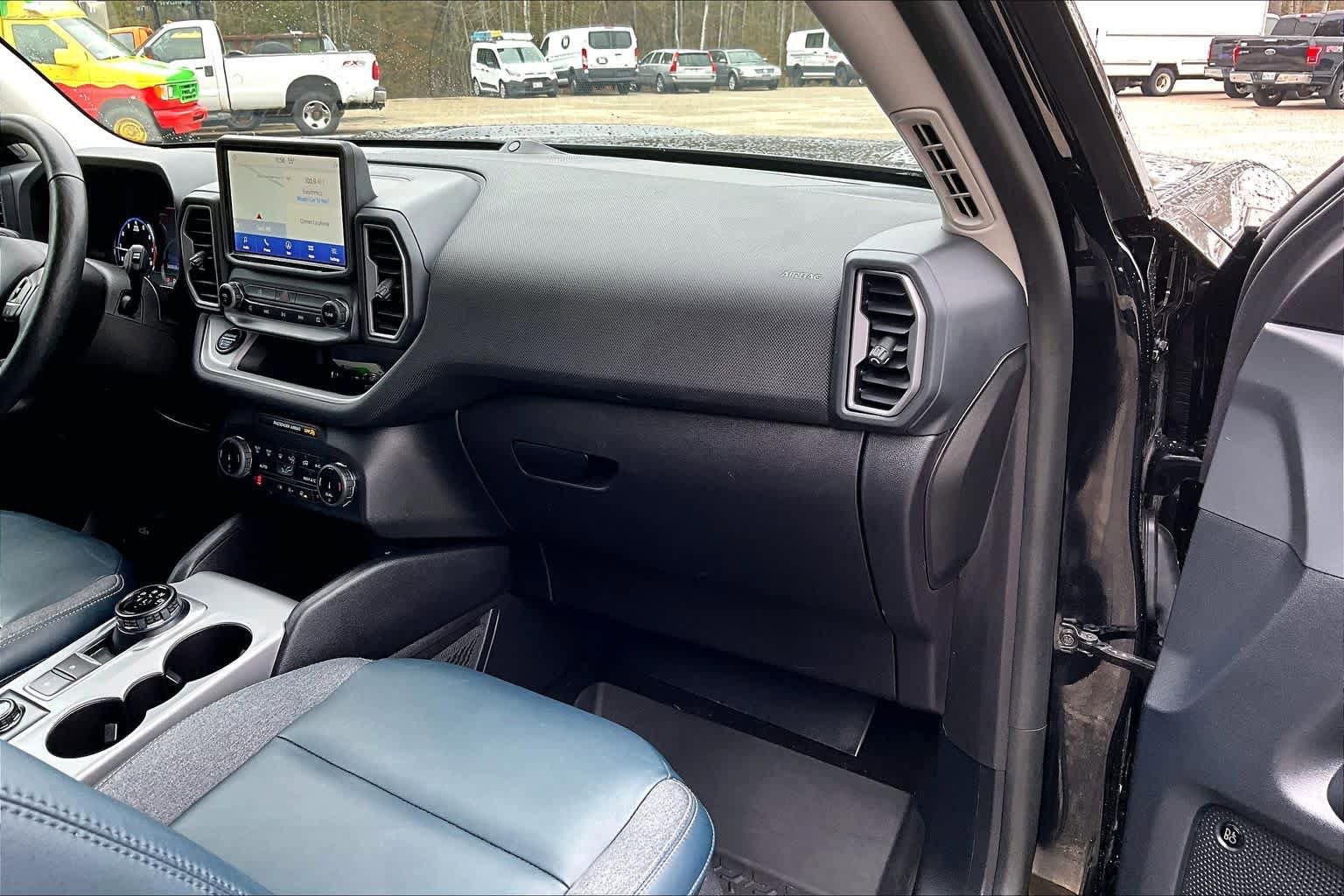 Used 2023 Ford Bronco Sport Outer Banks w/ Tech Package AWD/4WD image 19