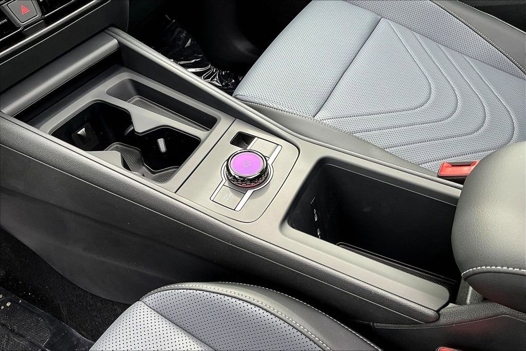 New 2026 Volkswagen Tiguan SE image 17