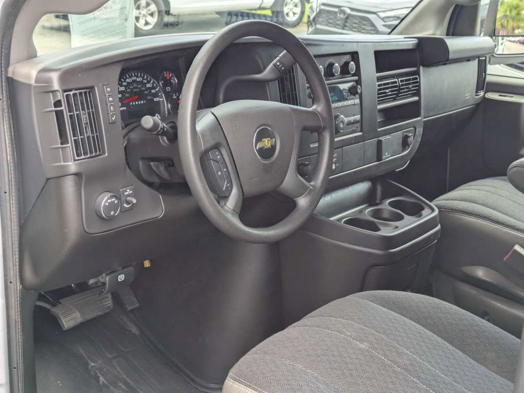 Used 2025 Chevrolet Express 2500 w/ Driver Convenience Package RWD image 15