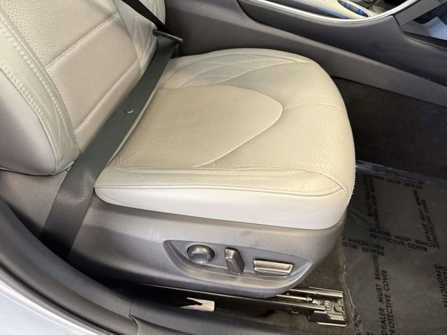 Used 2020 Toyota Avalon Limited w/ Advanced Safety Package image 15