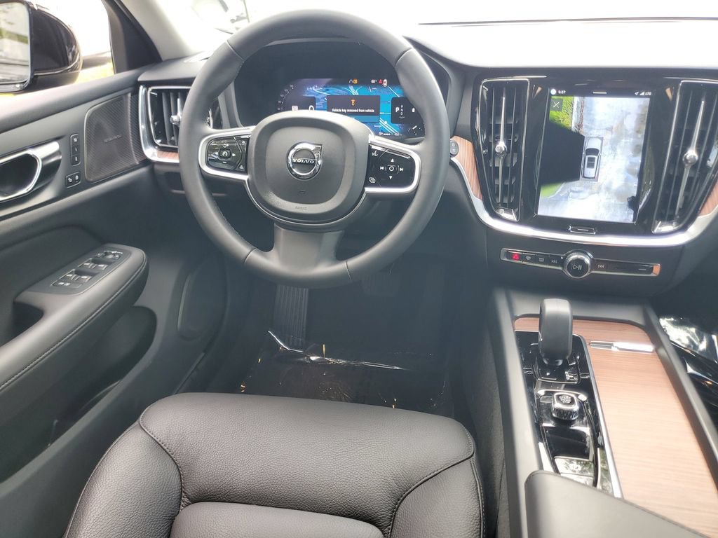 Certified 2024 Volvo V60 B5 Cross Country Plus AWD/4WD image 16