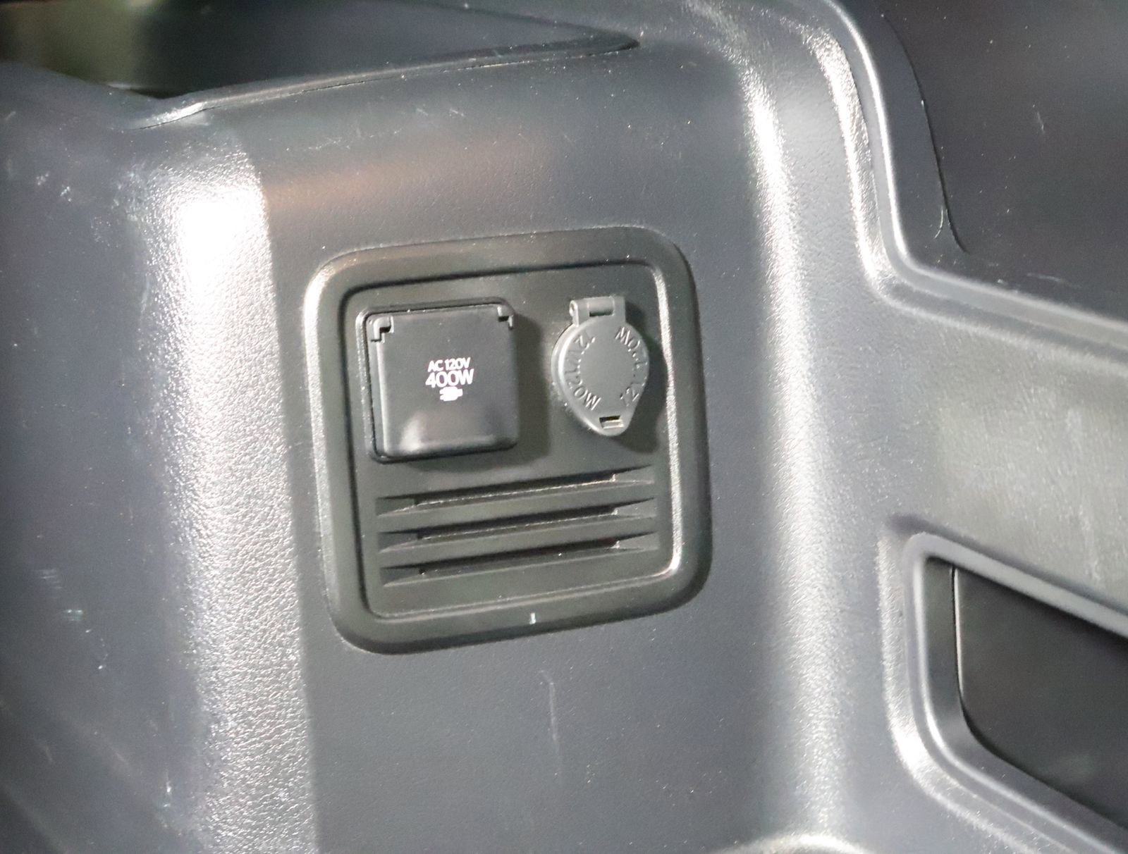 Used 2024 Toyota 4Runner SR5 image 12