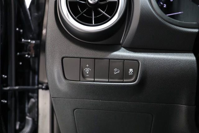 Used 2023 Hyundai Kona SE w/ Cargo Package AWD/4WD image 19