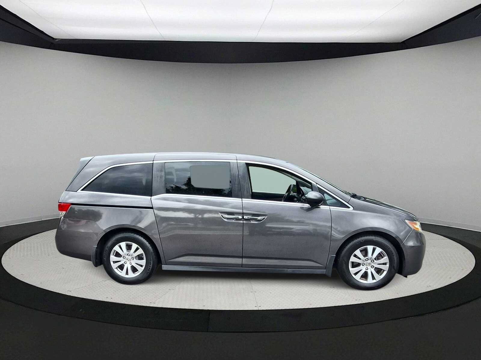 Used 2015 Honda Odyssey EX image 9