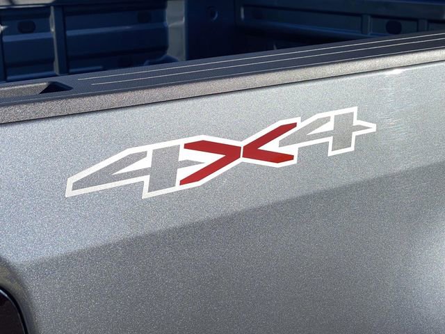 Used 2022 Chevrolet Colorado LT w/ LT Convenience Package image 9