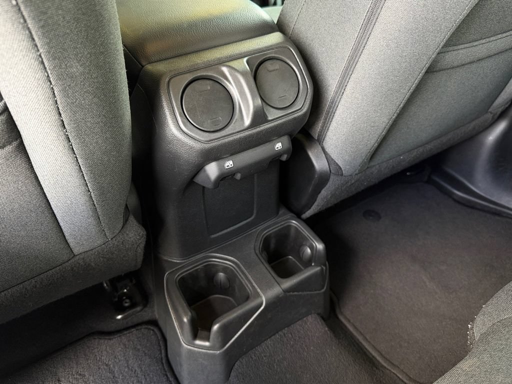 Used 2024 Jeep Wrangler Unlimited Sport AWD/4WD image 22