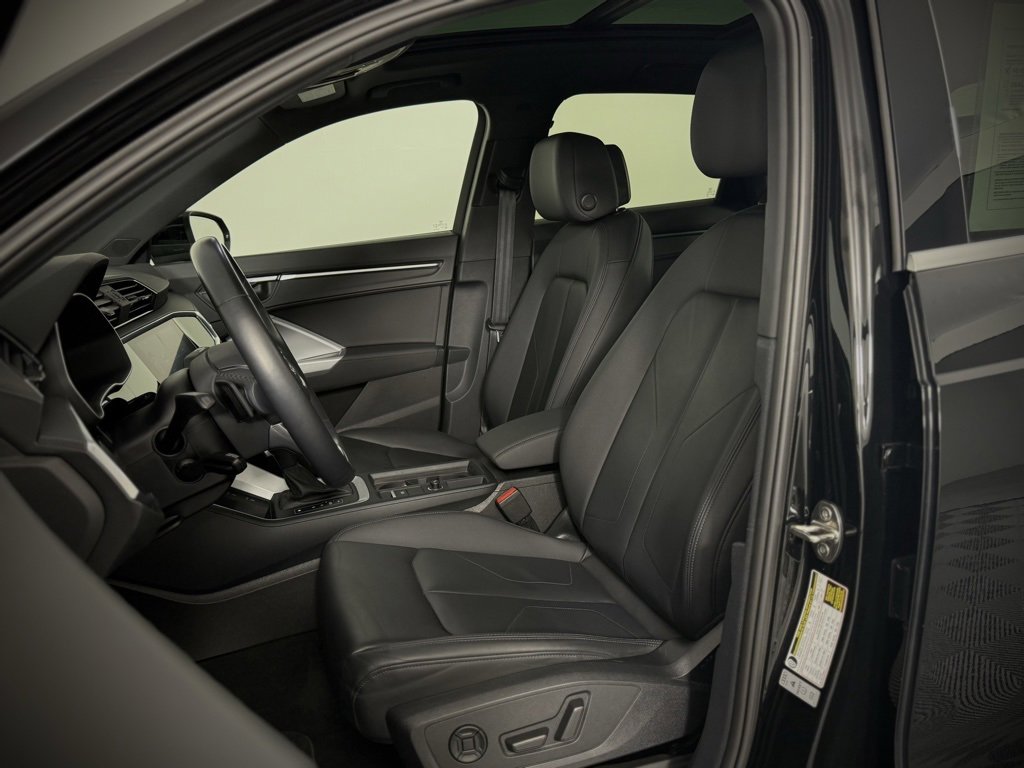 Used 2022 Audi Q3 2.0T Premium image 5