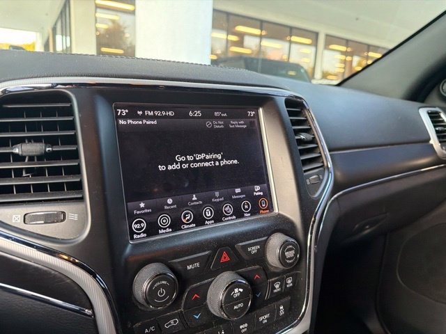Used 2018 Jeep Grand Cherokee Limited AWD/4WD image 2