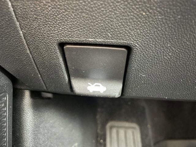 Used 2026 GMC Terrain AT4 image 18