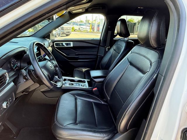Certified 2020 Ford Explorer XLT w/ Equipment Group 202A AWD/4WD image 6