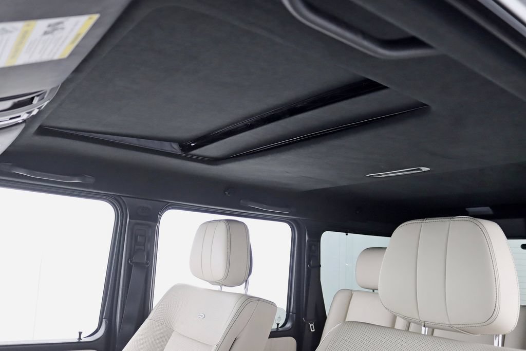 Used 2015 Mercedes-Benz G 63 AMG 4MATIC image 30