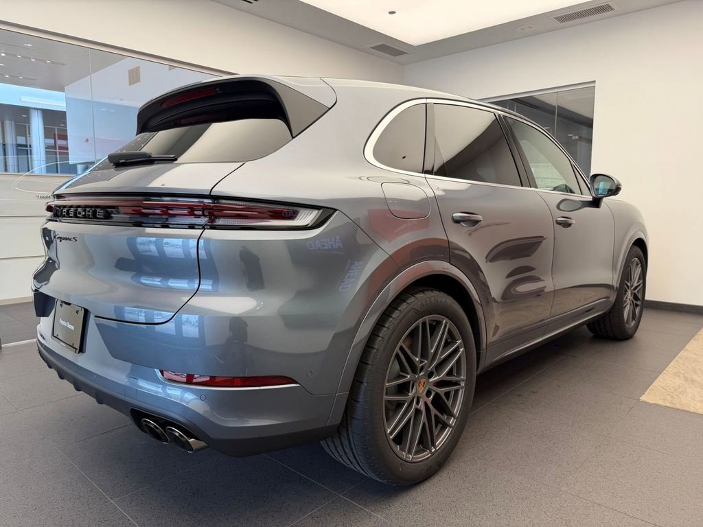 New 2026 Porsche Cayenne S AWD/4WD image 7