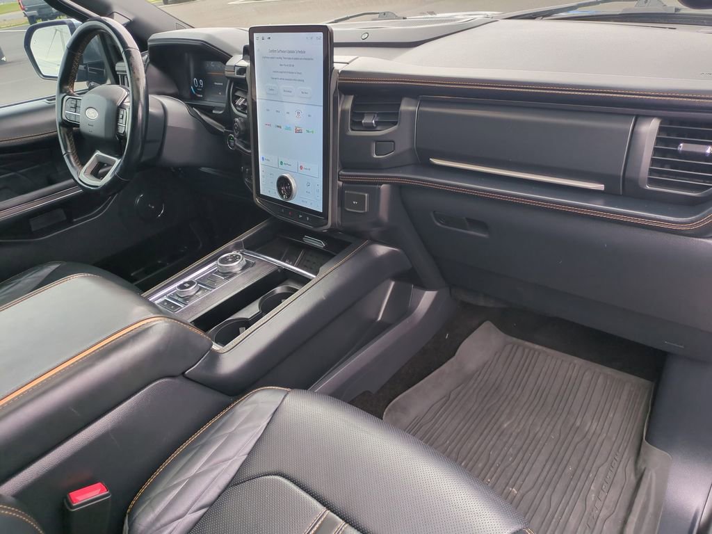 Used 2022 Ford Expedition Max Platinum AWD/4WD image 23