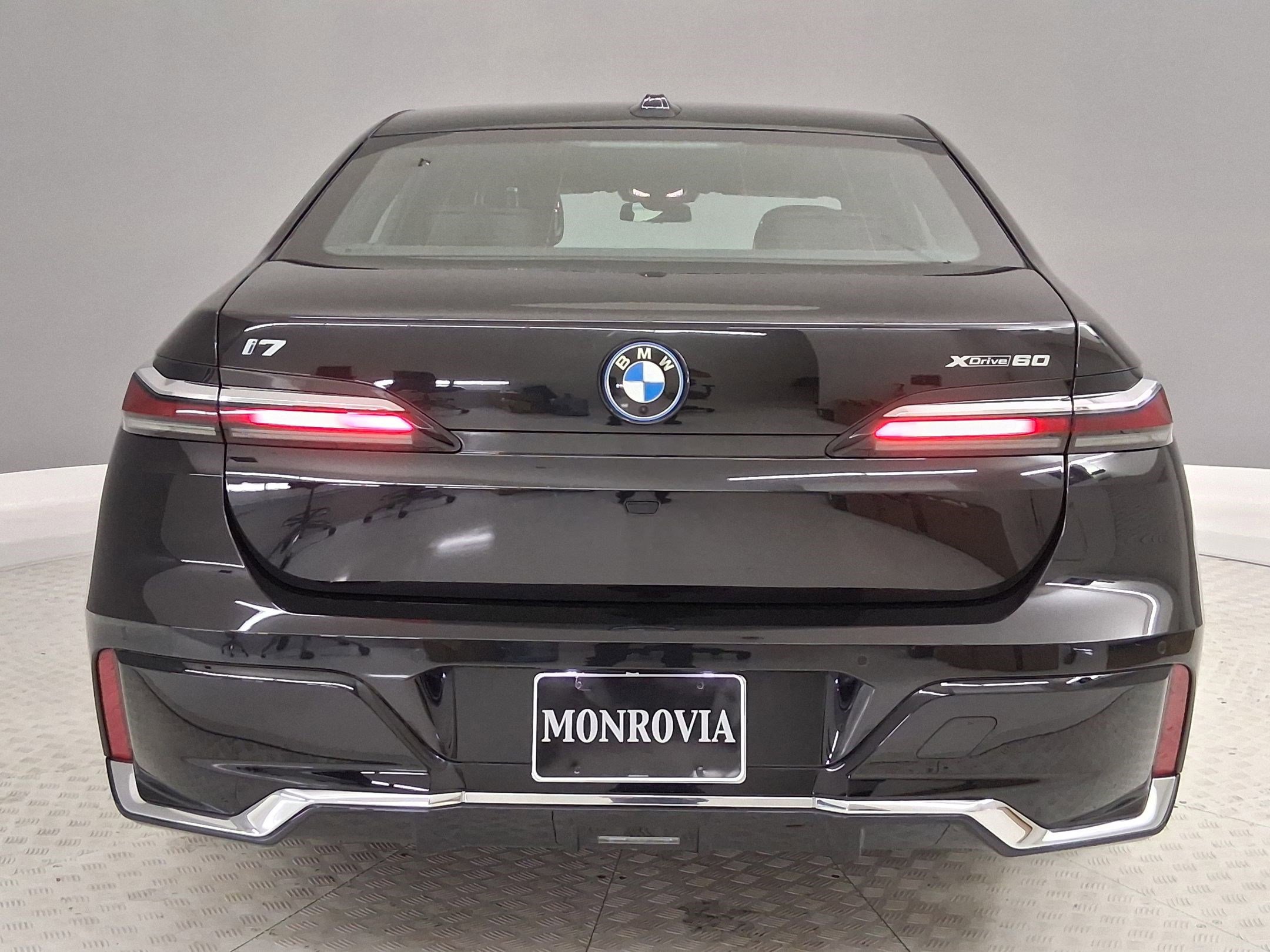 Certified 2023 BMW i7 xDrive60 image 7