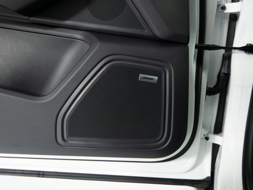 Certified 2026 Porsche Macan AWD/4WD image 21