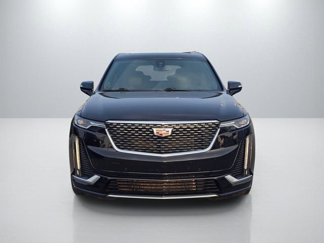 Used 2022 Cadillac XT6 Premium Luxury AWD/4WD image 2