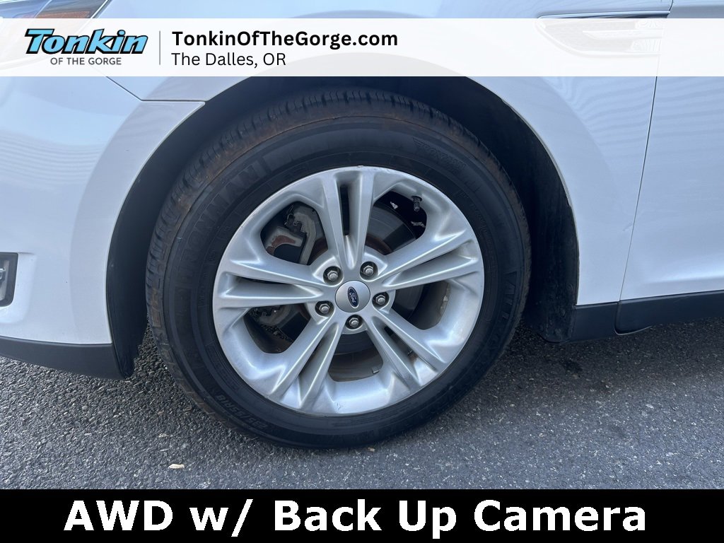 Used 2017 Ford Taurus SEL image 10