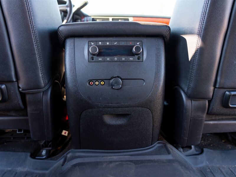Used 2013 Chevrolet Suburban LTZ AWD/4WD image 26
