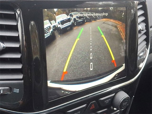 Used 2021 Jeep Grand Cherokee Laredo X image 18