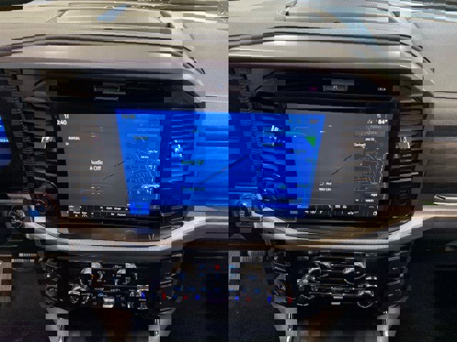 New 2025 Ford F150 Lariat w/ Equipment Group 502A High image 31