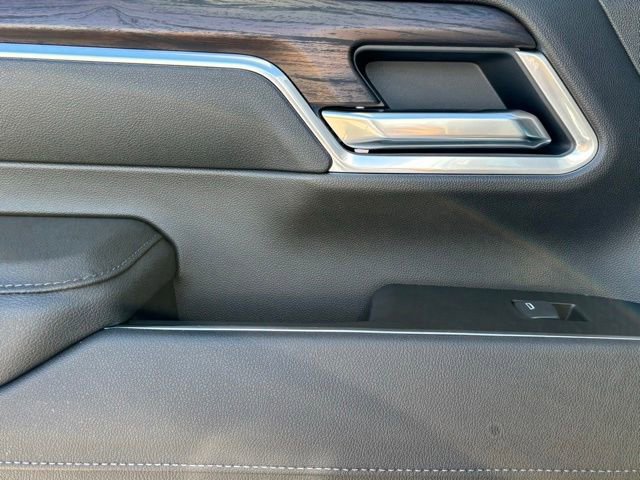 Used 2026 GMC Sierra 3500 SLT w/ SLT Premium Package AWD/4WD image 18