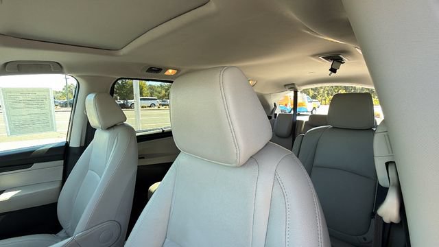 Used 2025 Honda Odyssey EX-L image 19