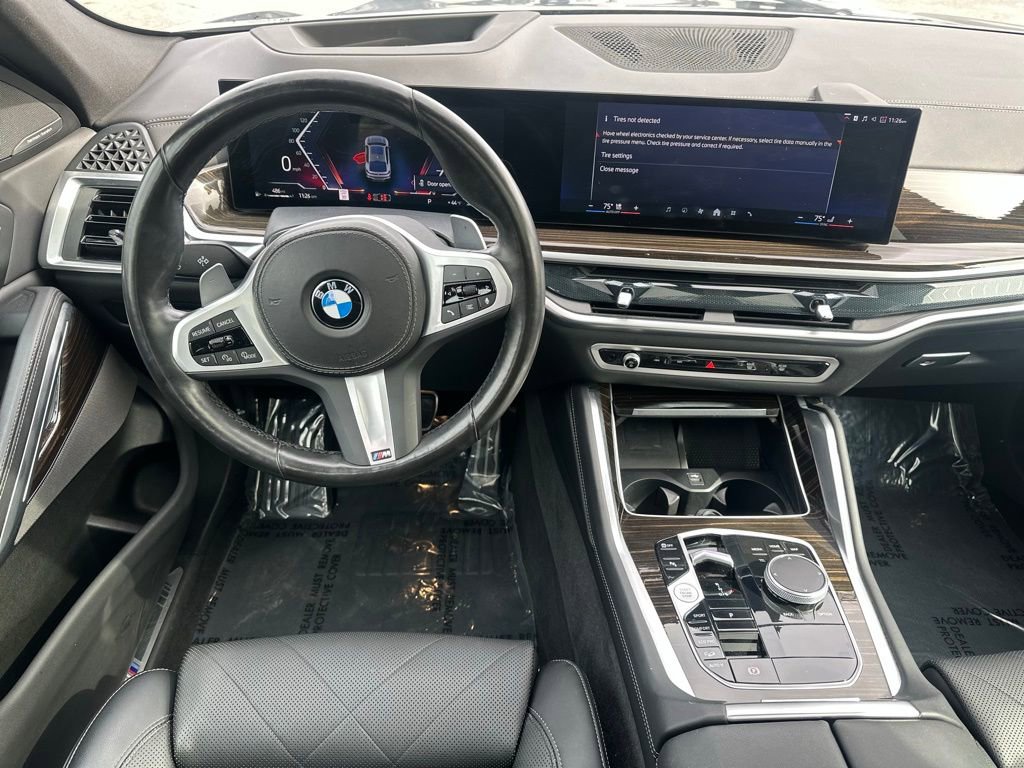 Certified 2025 BMW X6 xDrive40i image 11