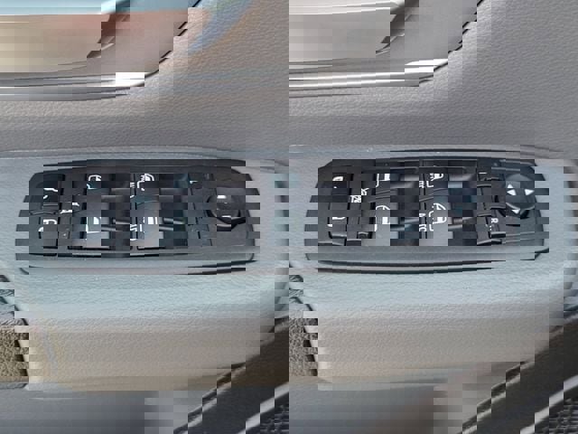 Used 2023 RAM 1500 Big Horn AWD/4WD image 8