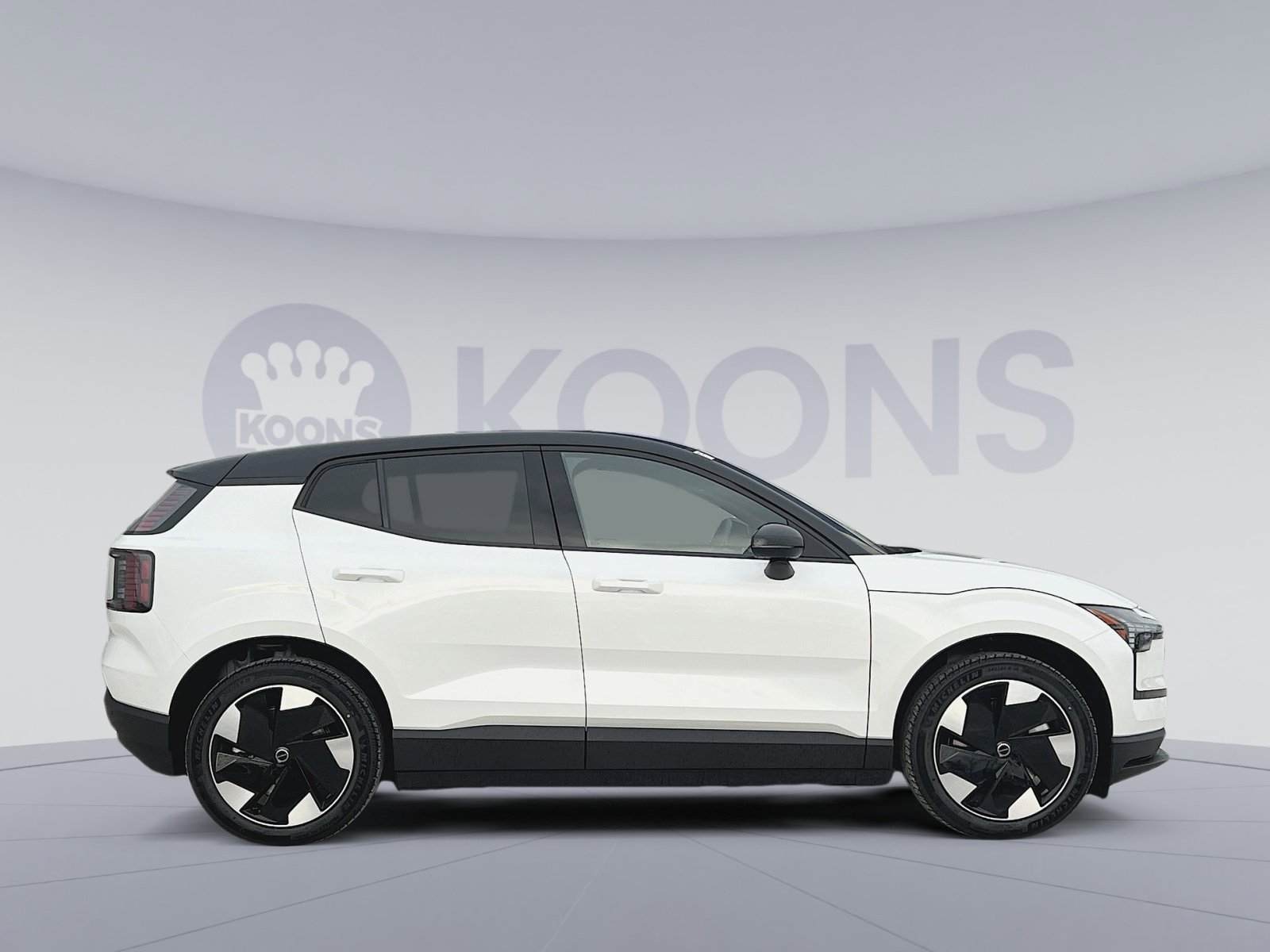 New 2026 Volvo EX30 Plus w/ Protection Package Premier image 8