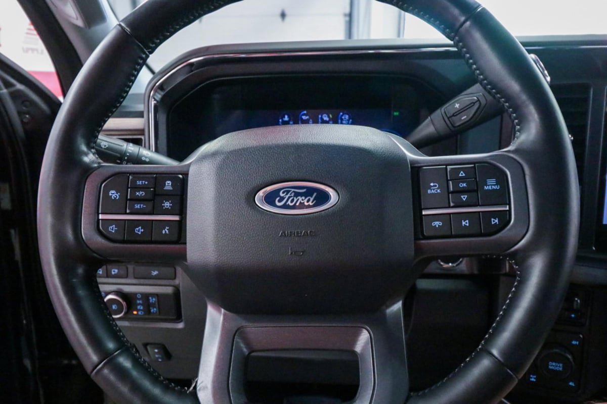 Used 2023 Ford F250 Lariat w/ Lariat Ultimate Package image 22