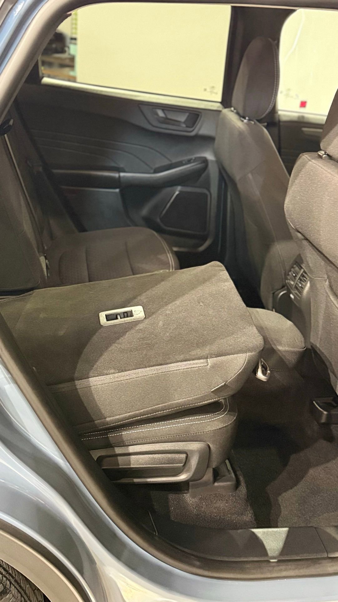 Used 2025 Ford Escape Active image 59