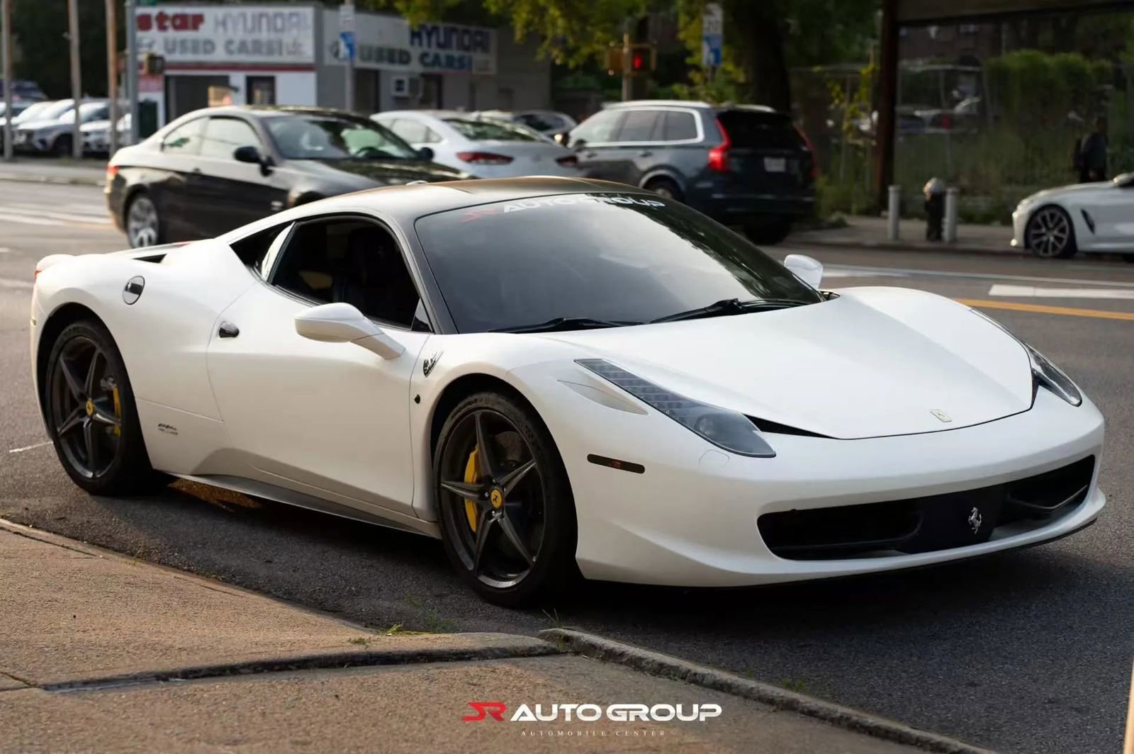 Used 2015 Ferrari 458 Italia Coupe RWD image 2