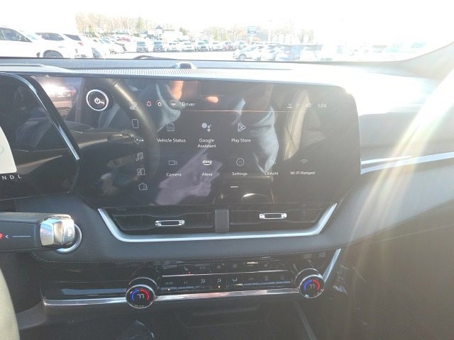 Used 2025 Chevrolet Equinox LT w/ Convenience Package II image 17