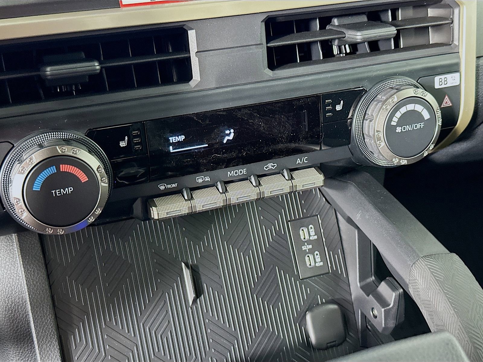 New 2025 Toyota Tacoma SR5 image 15