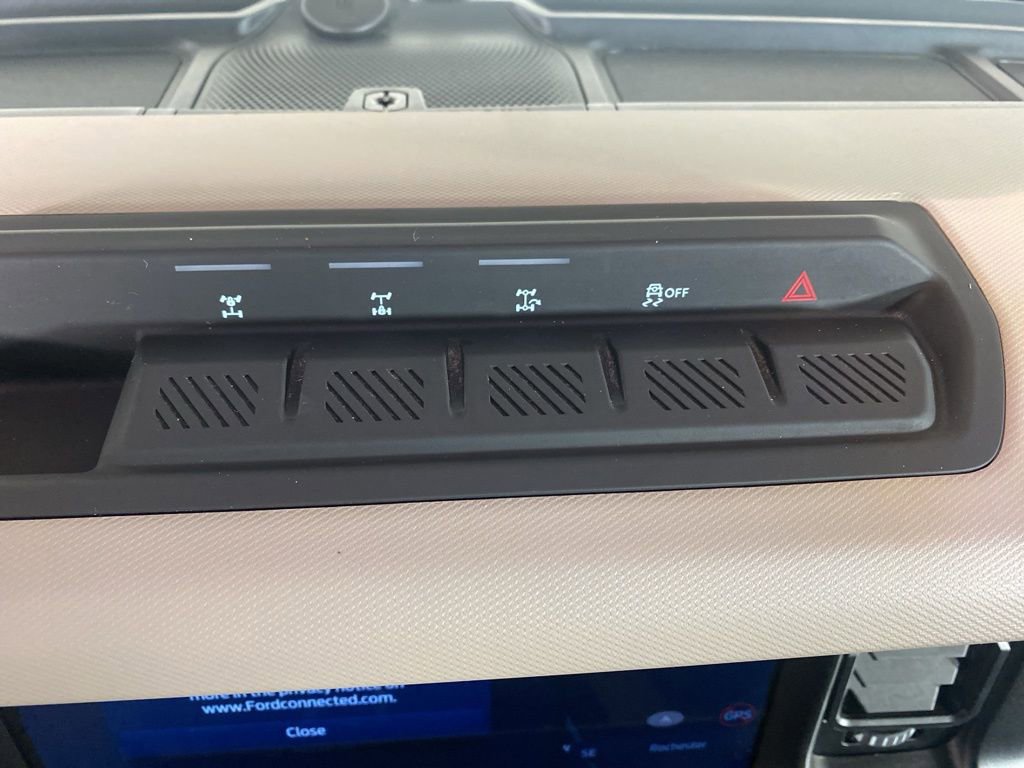 Used 2022 Ford Bronco Wildtrak AWD/4WD image 3