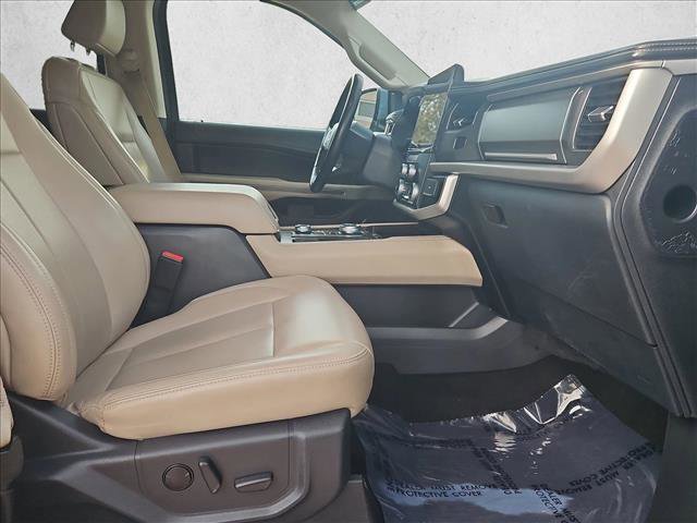 Used 2023 Ford Expedition Max XLT image 22