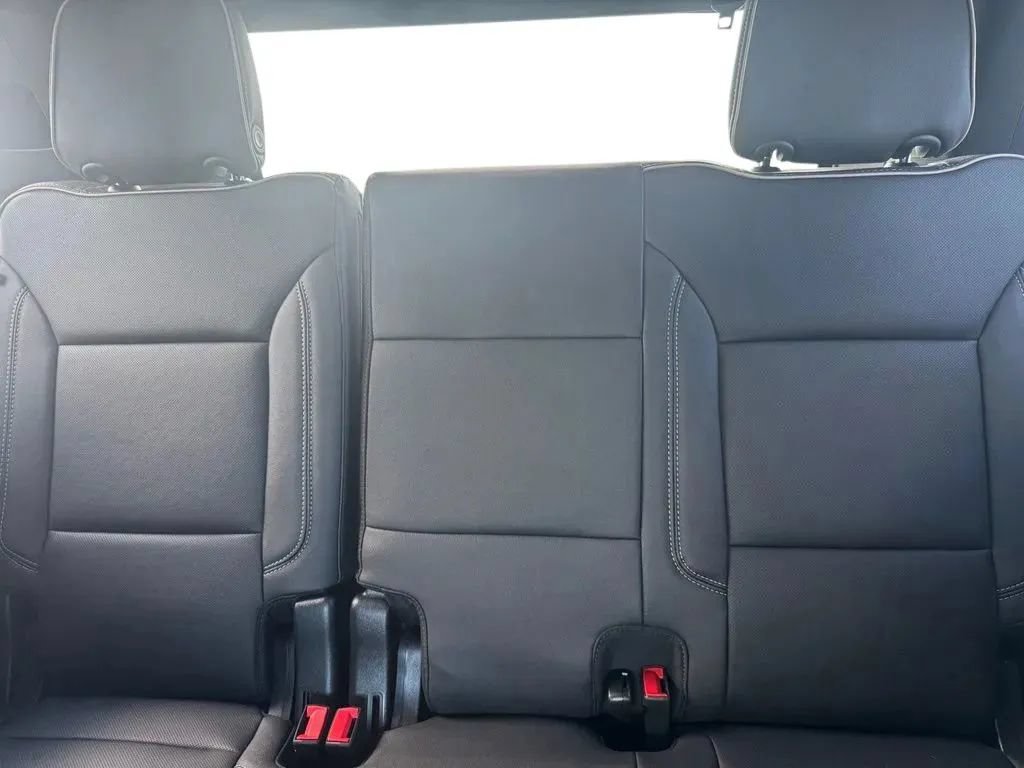 New 2026 GMC Yukon Elevation AWD/4WD image 18